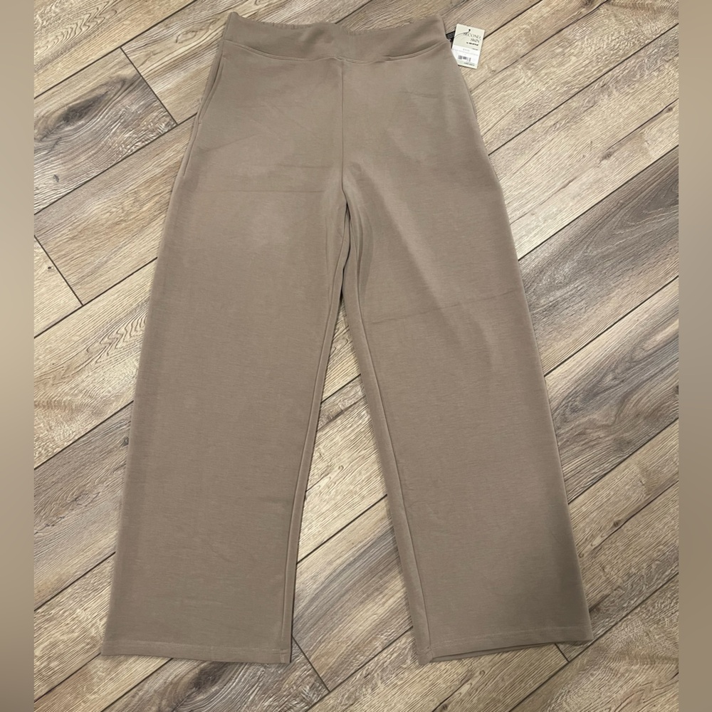 Second Skin by RD Style. Tan Wide-Leg Pants. Size Large
